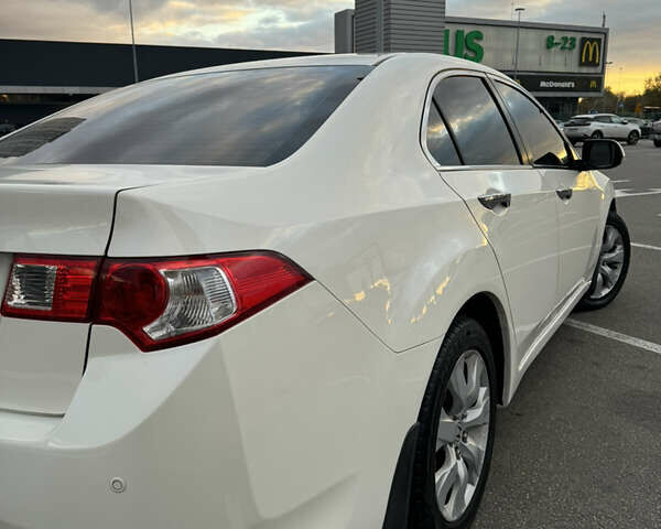 Белый Хонда Аккорд, объемом двигателя 2.35 л и пробегом 285 тыс. км за 8900 $, фото 3 на Automoto.ua