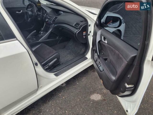 Білий Хонда Аккорд, об'ємом двигуна 2.4 л та пробігом 164 тис. км за 10950 $, фото 10 на Automoto.ua