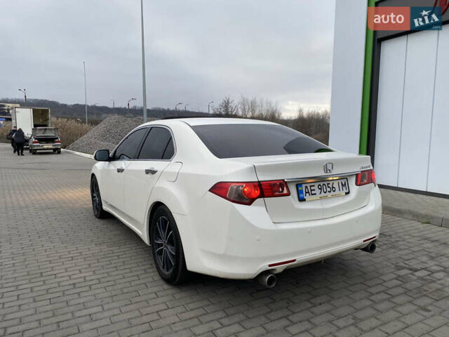 Білий Хонда Аккорд, об'ємом двигуна 2.35 л та пробігом 179 тис. км за 10500 $, фото 7 на Automoto.ua