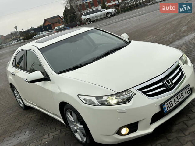 Белый Хонда Аккорд, объемом двигателя 2.4 л и пробегом 227 тыс. км за 9999 $, фото 4 на Automoto.ua