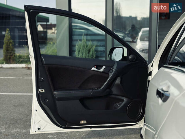 Білий Хонда Аккорд, об'ємом двигуна 2.35 л та пробігом 156 тис. км за 9999 $, фото 20 на Automoto.ua