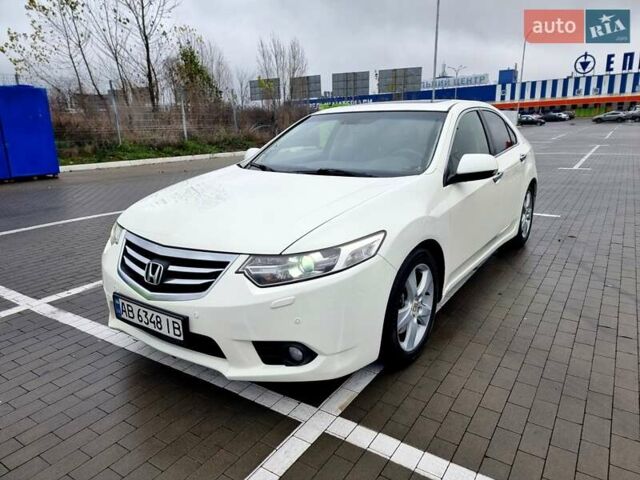 Белый Хонда Аккорд, объемом двигателя 2.35 л и пробегом 227 тыс. км за 10950 $, фото 16 на Automoto.ua