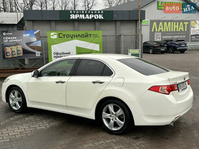 Белый Хонда Аккорд, объемом двигателя 2.4 л и пробегом 227 тыс. км за 9999 $, фото 17 на Automoto.ua