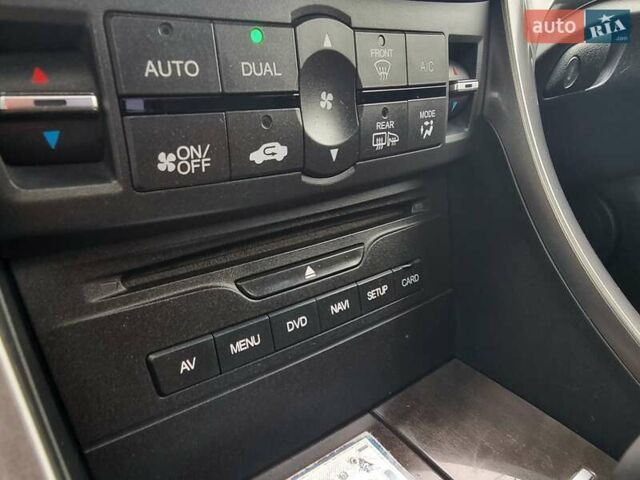 Белый Хонда Аккорд, объемом двигателя 2.35 л и пробегом 227 тыс. км за 10950 $, фото 33 на Automoto.ua