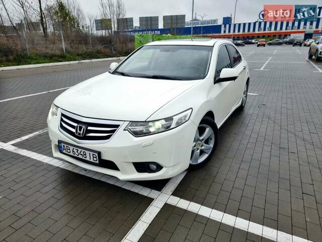 Белый Хонда Аккорд, объемом двигателя 2.35 л и пробегом 227 тыс. км за 10950 $, фото 3 на Automoto.ua