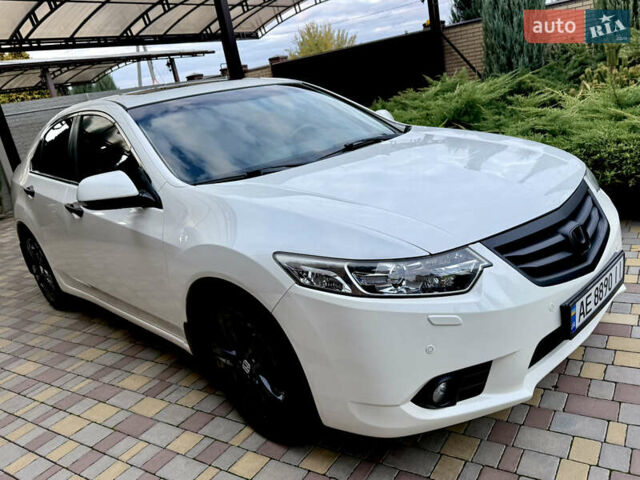 Белый Хонда Аккорд, объемом двигателя 2 л и пробегом 123 тыс. км за 11999 $, фото 4 на Automoto.ua