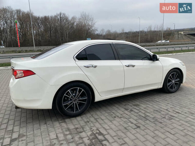 Білий Хонда Аккорд, об'ємом двигуна 2.35 л та пробігом 179 тис. км за 10500 $, фото 4 на Automoto.ua