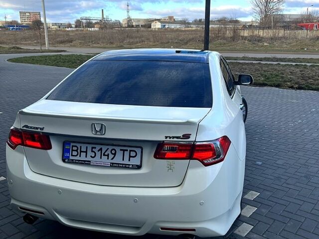 Білий Хонда Аккорд, об'ємом двигуна 2.4 л та пробігом 215 тис. км за 12500 $, фото 7 на Automoto.ua