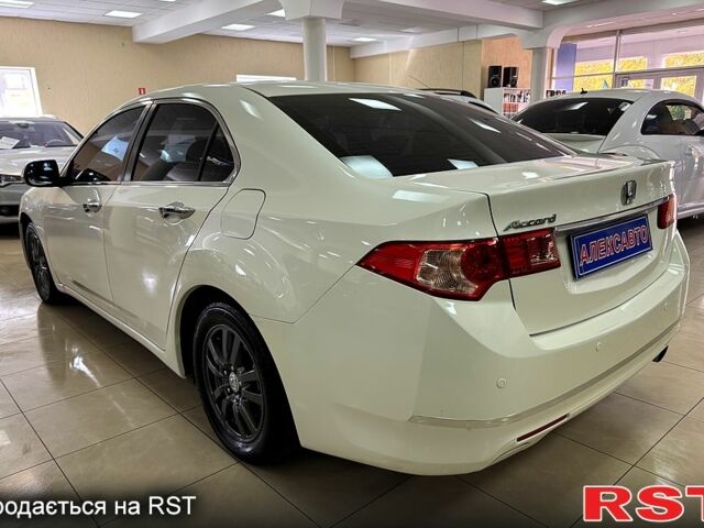 Белый Хонда Аккорд, объемом двигателя 2 л и пробегом 189 тыс. км за 9900 $, фото 1 на Automoto.ua