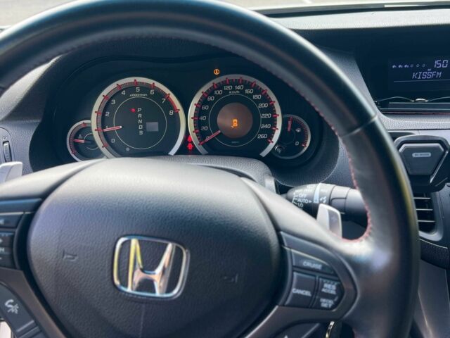 Белый Хонда Аккорд, объемом двигателя 2.4 л и пробегом 160 тыс. км за 11500 $, фото 20 на Automoto.ua