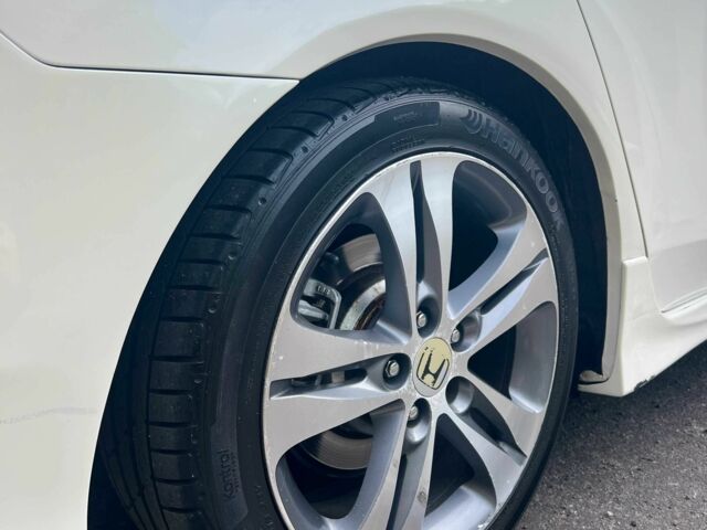 Белый Хонда Аккорд, объемом двигателя 2.4 л и пробегом 160 тыс. км за 11500 $, фото 13 на Automoto.ua