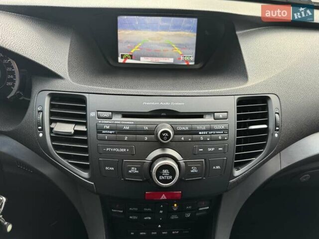 Белый Хонда Аккорд, объемом двигателя 2.35 л и пробегом 195 тыс. км за 10800 $, фото 40 на Automoto.ua