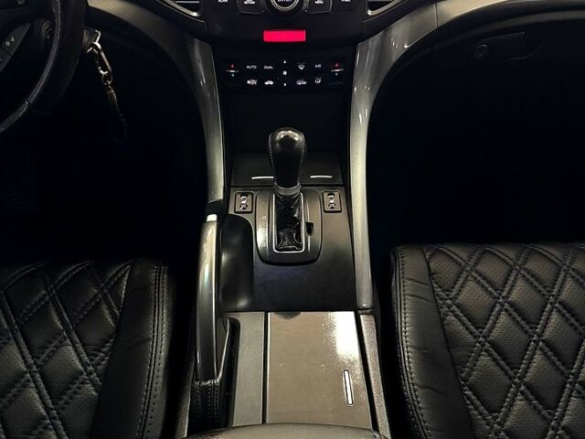 Белый Хонда Аккорд, объемом двигателя 2 л и пробегом 189 тыс. км за 9900 $, фото 11 на Automoto.ua