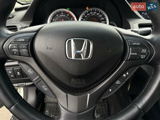 Белый Хонда Аккорд, объемом двигателя 2.2 л и пробегом 170 тыс. км за 10900 $, фото 23 на Automoto.ua