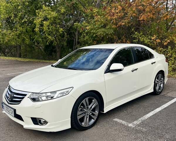 Белый Хонда Аккорд, объемом двигателя 2.4 л и пробегом 160 тыс. км за 11500 $, фото 1 на Automoto.ua