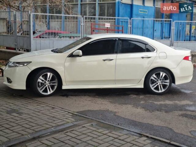 Білий Хонда Аккорд, об'ємом двигуна 2.4 л та пробігом 164 тис. км за 10950 $, фото 4 на Automoto.ua