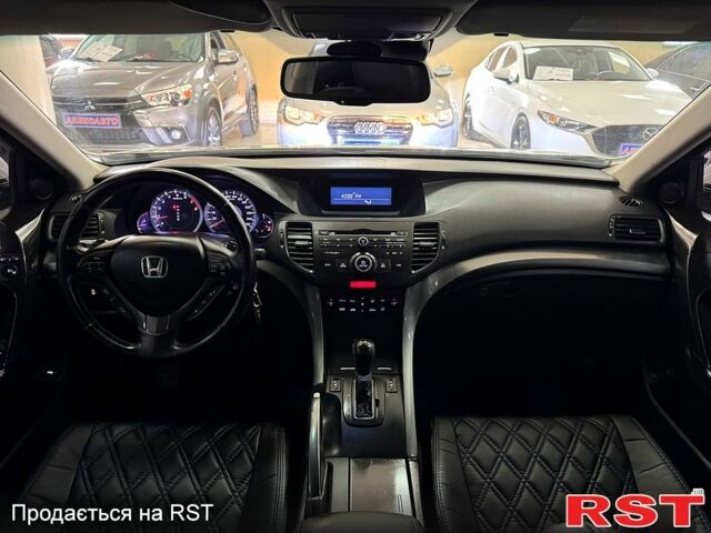 Белый Хонда Аккорд, объемом двигателя 2 л и пробегом 189 тыс. км за 9900 $, фото 10 на Automoto.ua