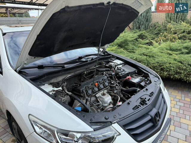 Белый Хонда Аккорд, объемом двигателя 2 л и пробегом 123 тыс. км за 11999 $, фото 32 на Automoto.ua