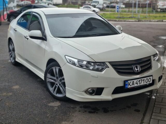 Белый Хонда Аккорд, объемом двигателя 2.4 л и пробегом 164 тыс. км за 249 $, фото 5 на Automoto.ua