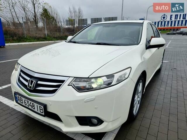 Белый Хонда Аккорд, объемом двигателя 2.35 л и пробегом 227 тыс. км за 10950 $, фото 18 на Automoto.ua