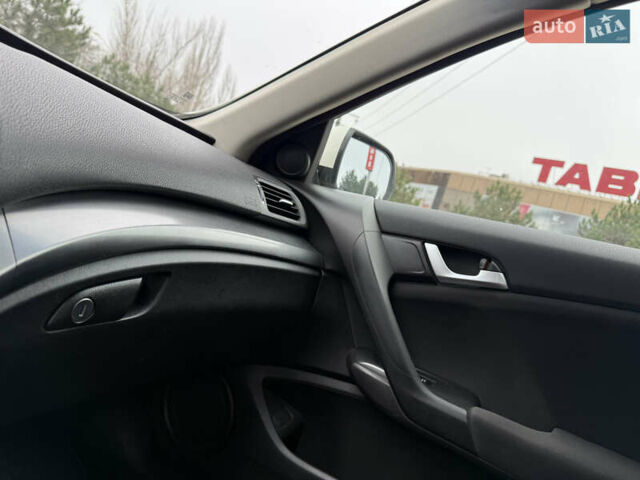 Белый Хонда Аккорд, объемом двигателя 2.2 л и пробегом 170 тыс. км за 10900 $, фото 22 на Automoto.ua