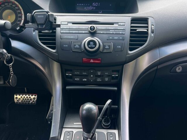 Белый Хонда Аккорд, объемом двигателя 2.4 л и пробегом 160 тыс. км за 11500 $, фото 22 на Automoto.ua