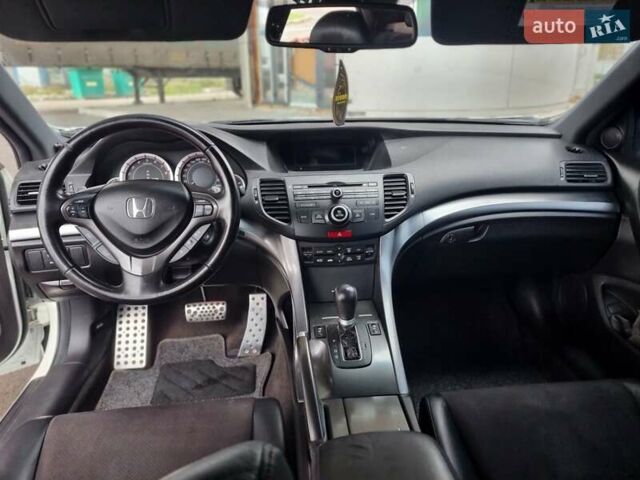 Білий Хонда Аккорд, об'ємом двигуна 2.4 л та пробігом 164 тис. км за 10950 $, фото 14 на Automoto.ua