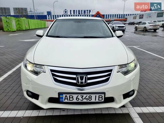 Белый Хонда Аккорд, объемом двигателя 2.35 л и пробегом 227 тыс. км за 10950 $, фото 20 на Automoto.ua