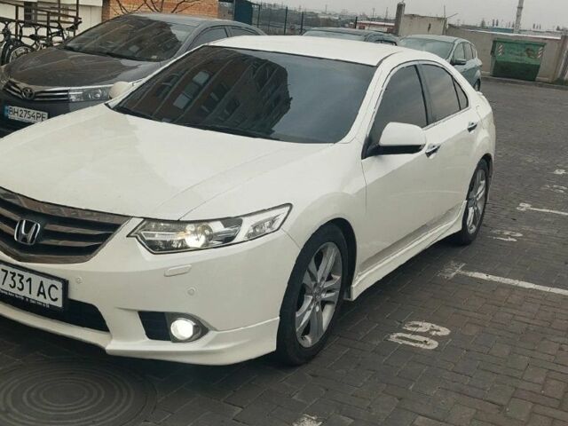 Белый Хонда Аккорд, объемом двигателя 2.4 л и пробегом 210 тыс. км за 9500 $, фото 10 на Automoto.ua