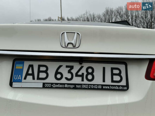 Белый Хонда Аккорд, объемом двигателя 2.4 л и пробегом 227 тыс. км за 9999 $, фото 15 на Automoto.ua