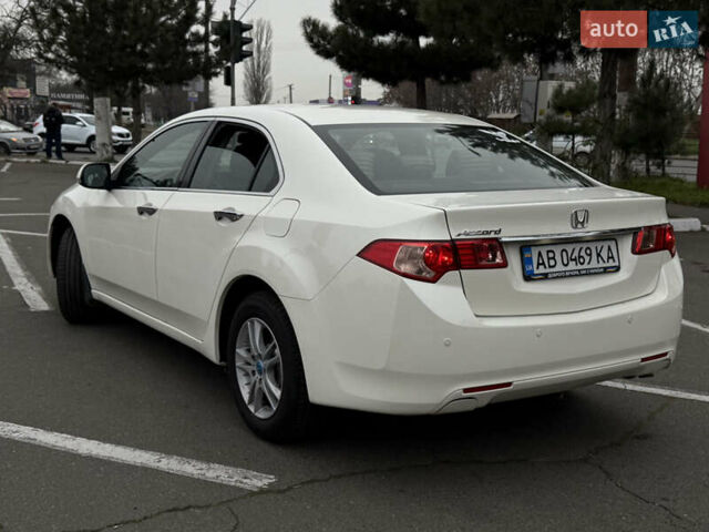 Белый Хонда Аккорд, объемом двигателя 2.2 л и пробегом 170 тыс. км за 10900 $, фото 4 на Automoto.ua