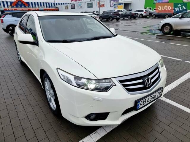 Белый Хонда Аккорд, объемом двигателя 2.35 л и пробегом 227 тыс. км за 10950 $, фото 12 на Automoto.ua