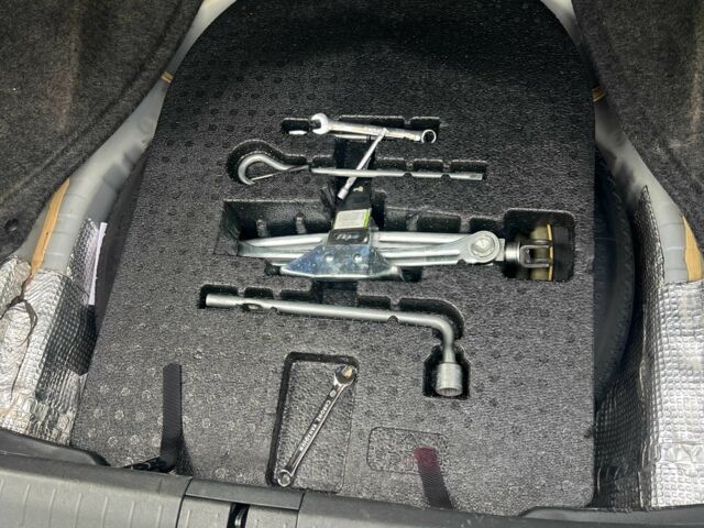 Белый Хонда Аккорд, объемом двигателя 2.4 л и пробегом 160 тыс. км за 11500 $, фото 15 на Automoto.ua