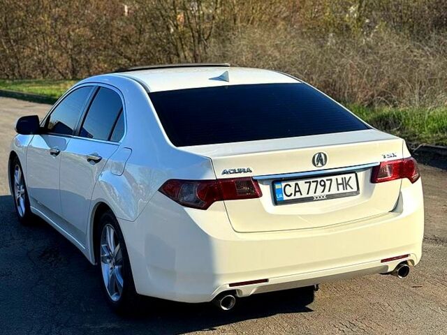 Білий Хонда Аккорд, об'ємом двигуна 2.4 л та пробігом 262 тис. км за 9750 $, фото 4 на Automoto.ua