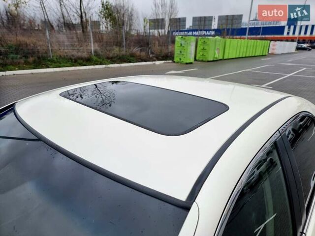 Белый Хонда Аккорд, объемом двигателя 2.35 л и пробегом 227 тыс. км за 10950 $, фото 7 на Automoto.ua