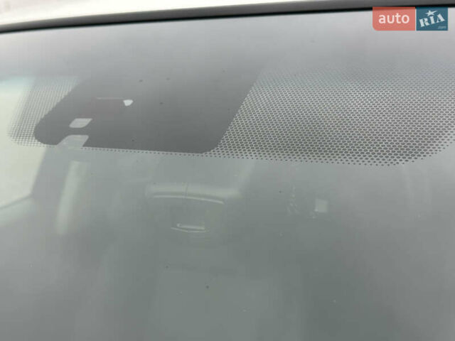 Белый Хонда Аккорд, объемом двигателя 2.4 л и пробегом 227 тыс. км за 9999 $, фото 22 на Automoto.ua