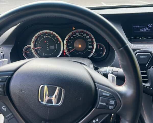 Белый Хонда Аккорд, объемом двигателя 2.4 л и пробегом 160 тыс. км за 11500 $, фото 20 на Automoto.ua