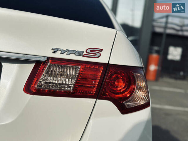 Білий Хонда Аккорд, об'ємом двигуна 2.35 л та пробігом 156 тис. км за 9999 $, фото 9 на Automoto.ua