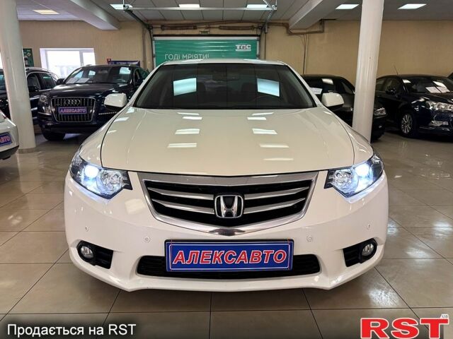 Белый Хонда Аккорд, объемом двигателя 2 л и пробегом 189 тыс. км за 9900 $, фото 6 на Automoto.ua