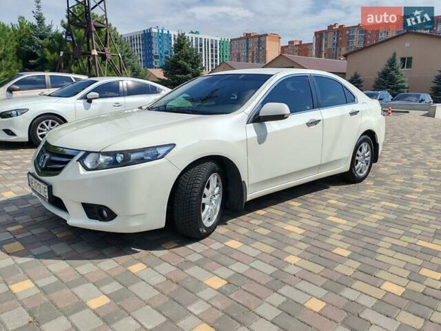 Белый Хонда Аккорд, объемом двигателя 2 л и пробегом 148 тыс. км за 10500 $, фото 16 на Automoto.ua