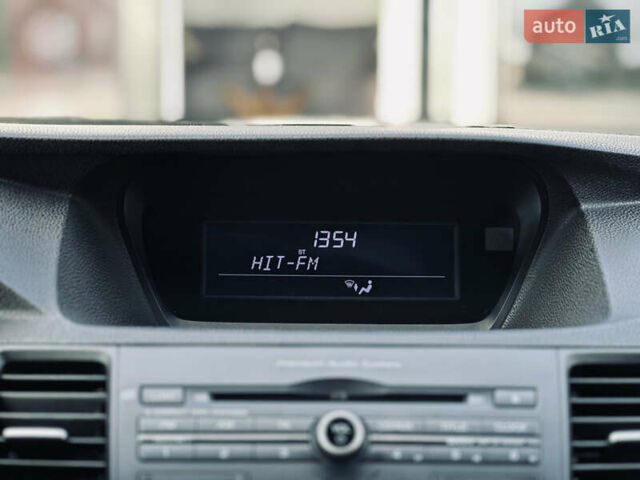 Білий Хонда Аккорд, об'ємом двигуна 2.35 л та пробігом 156 тис. км за 9999 $, фото 32 на Automoto.ua