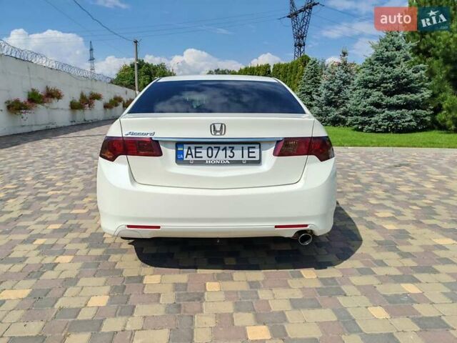 Белый Хонда Аккорд, объемом двигателя 2 л и пробегом 148 тыс. км за 10500 $, фото 17 на Automoto.ua