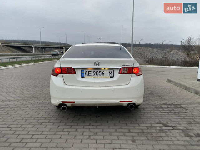 Білий Хонда Аккорд, об'ємом двигуна 2.35 л та пробігом 179 тис. км за 10500 $, фото 6 на Automoto.ua