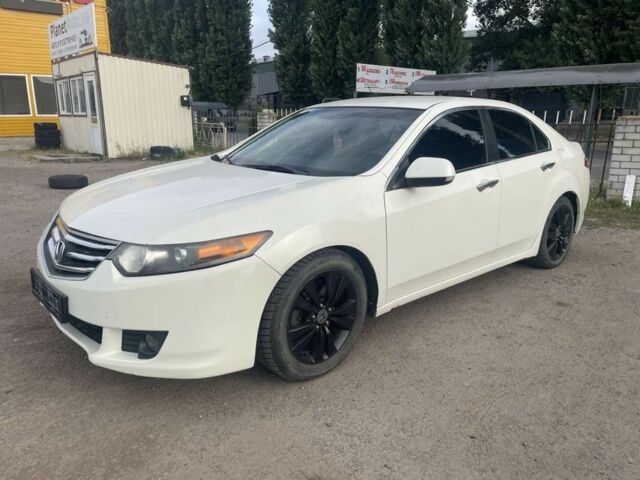 Белый Хонда Аккорд, объемом двигателя 2.4 л и пробегом 204 тыс. км за 4650 $, фото 1 на Automoto.ua