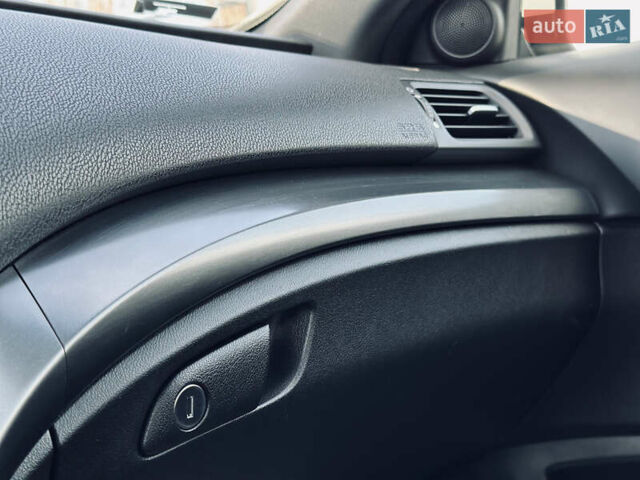 Білий Хонда Аккорд, об'ємом двигуна 2.35 л та пробігом 156 тис. км за 9999 $, фото 49 на Automoto.ua