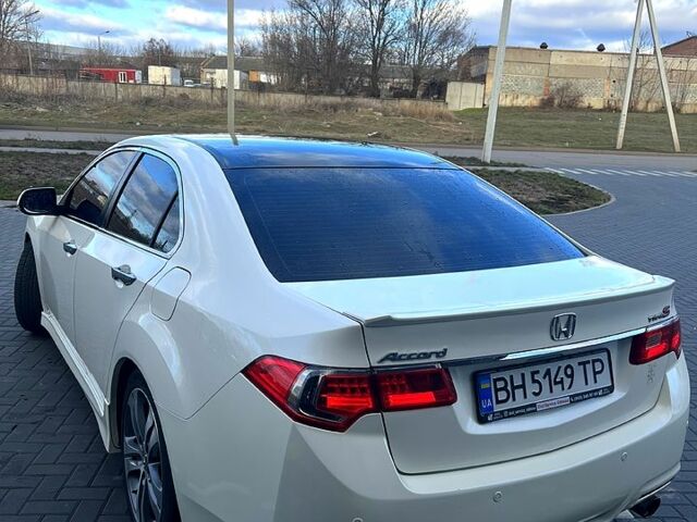 Білий Хонда Аккорд, об'ємом двигуна 2.4 л та пробігом 215 тис. км за 12500 $, фото 5 на Automoto.ua