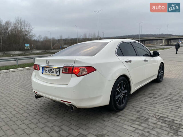 Білий Хонда Аккорд, об'ємом двигуна 2.35 л та пробігом 179 тис. км за 10500 $, фото 5 на Automoto.ua