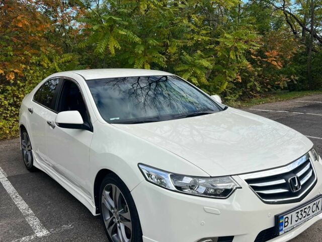 Белый Хонда Аккорд, объемом двигателя 2.4 л и пробегом 160 тыс. км за 11500 $, фото 2 на Automoto.ua