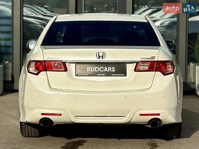 Білий Хонда Аккорд, об'ємом двигуна 2.35 л та пробігом 156 тис. км за 9999 $, фото 4 на Automoto.ua