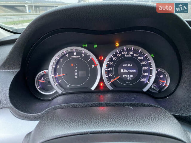 Білий Хонда Аккорд, об'ємом двигуна 2.35 л та пробігом 179 тис. км за 10500 $, фото 31 на Automoto.ua